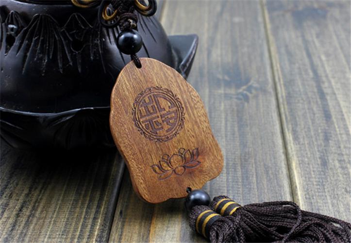 浙江金華木雕汽車(chē)掛件 觀音祈福與匠心工藝，護(hù)航每段旅程